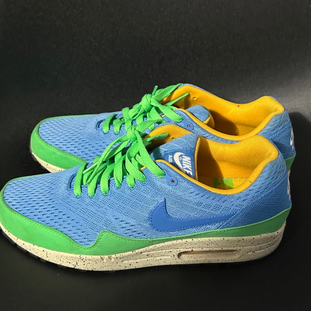 Sneaker